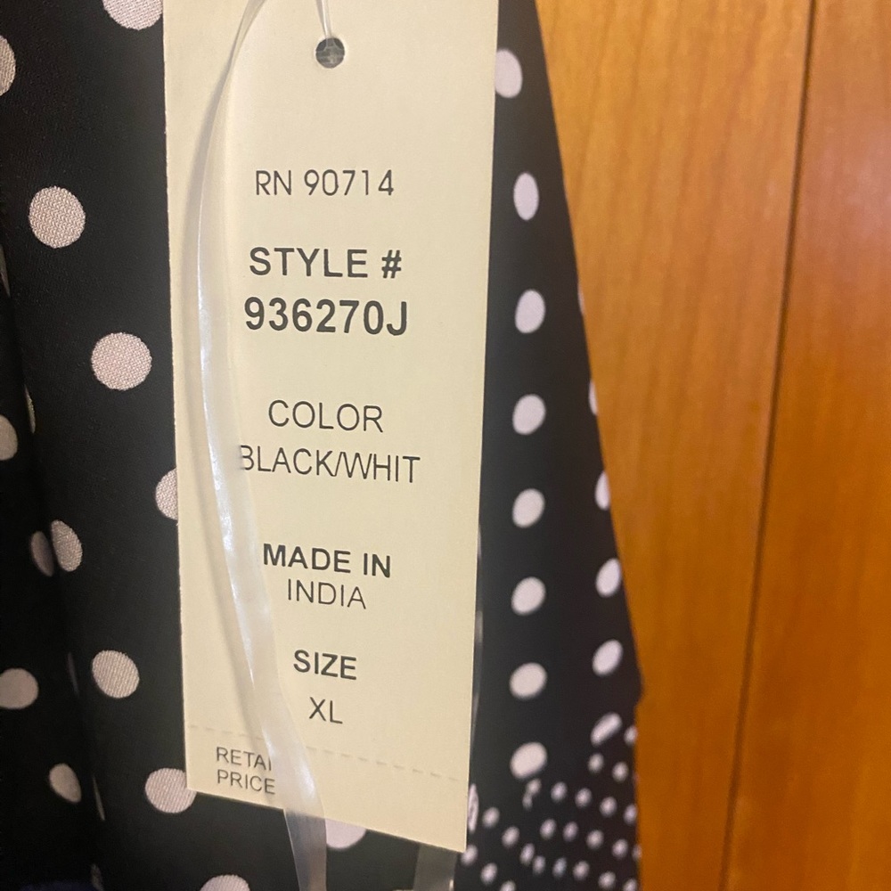 Dress - Picture 4 of 6